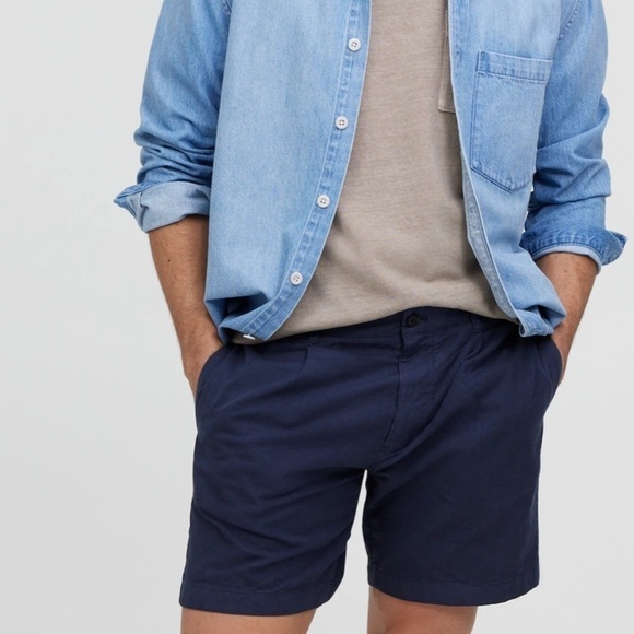 Madewell after midnight Cotton-Hemp Blend Pleated Shorts - Picture 2 of 6